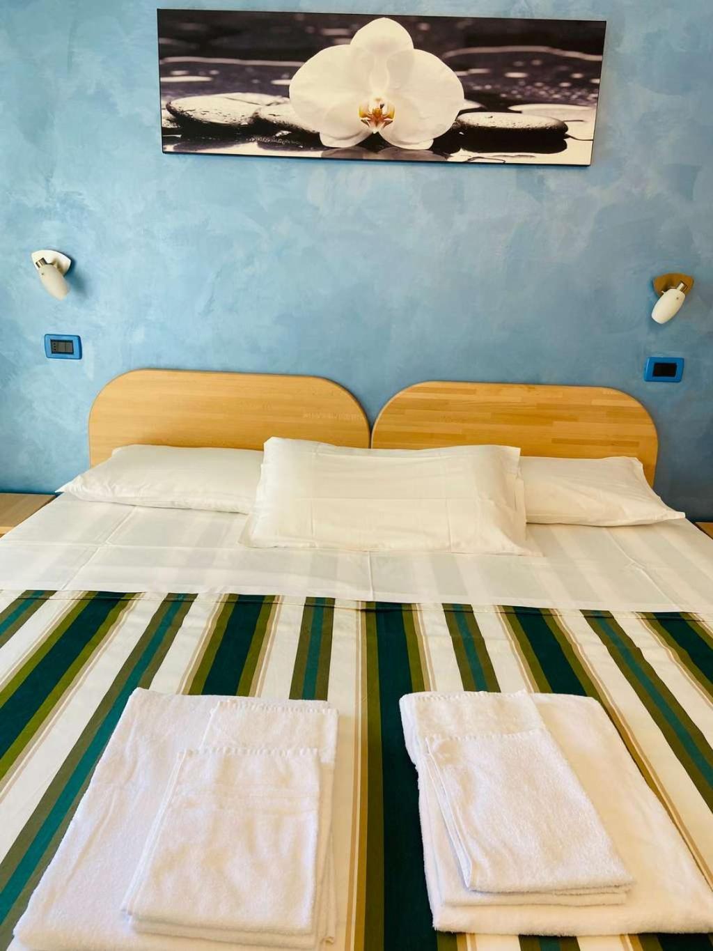 Residence Cigno Rimini Eksteriør billede