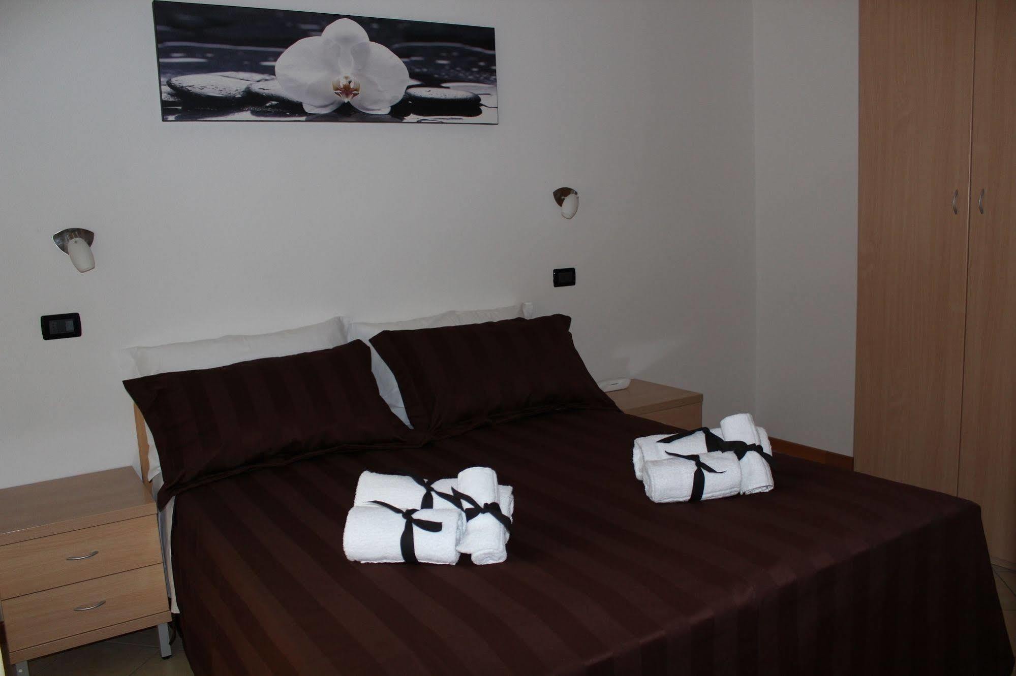 Residence Cigno Rimini Eksteriør billede