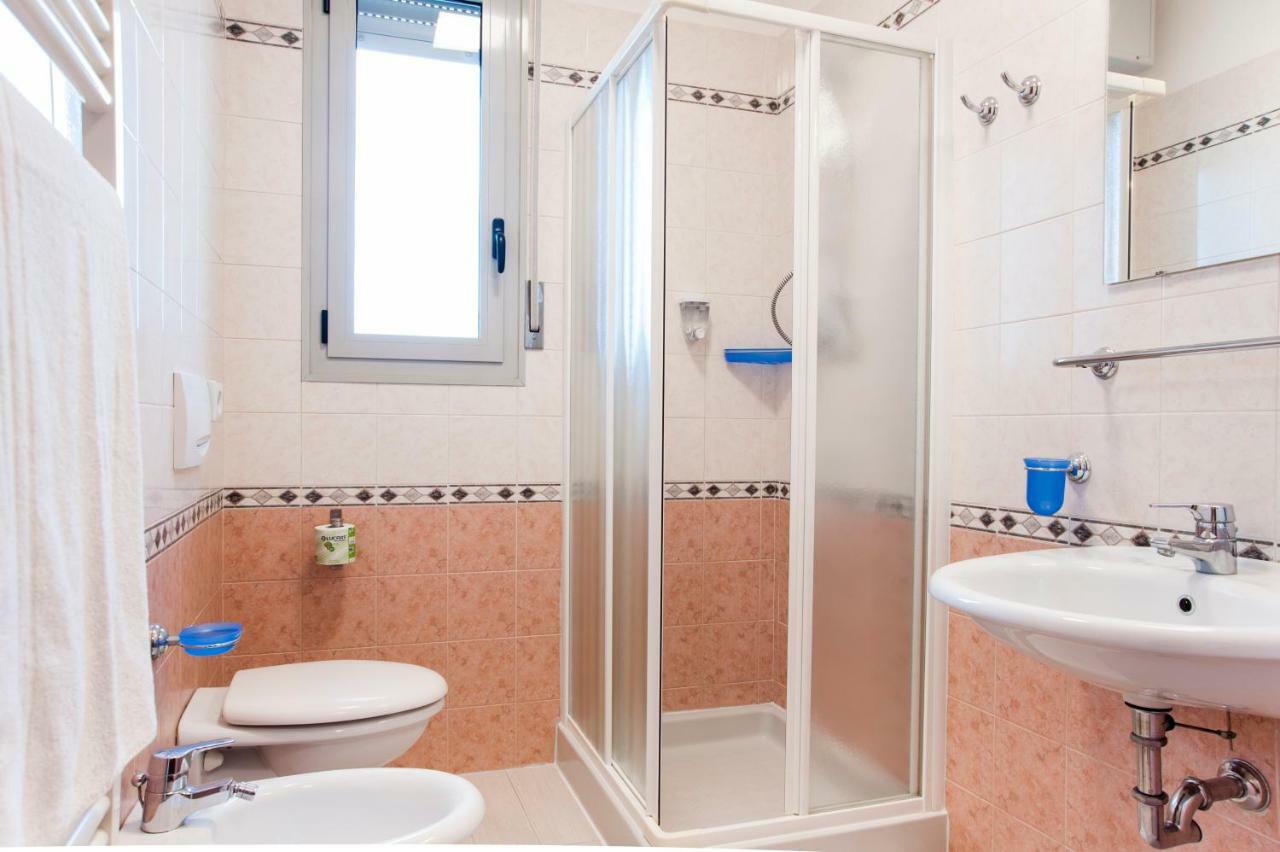 Residence Cigno Rimini Eksteriør billede