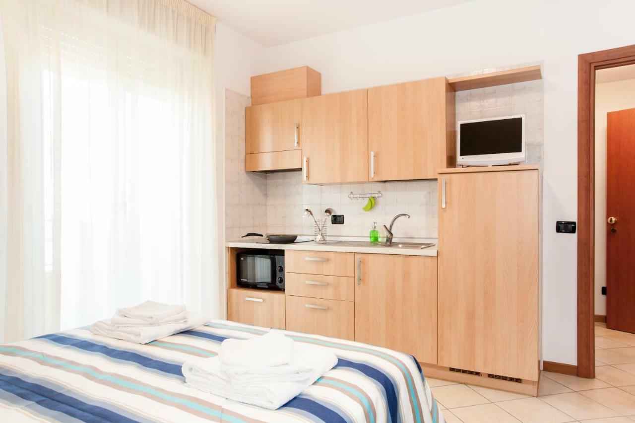 Residence Cigno Rimini Eksteriør billede