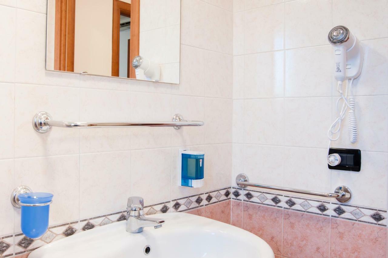 Residence Cigno Rimini Eksteriør billede