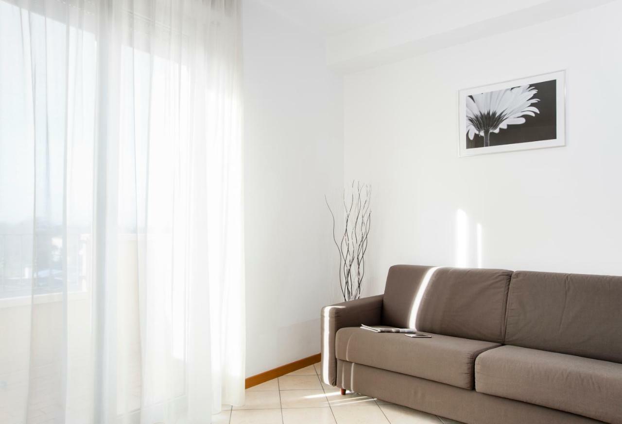Residence Cigno Rimini Eksteriør billede